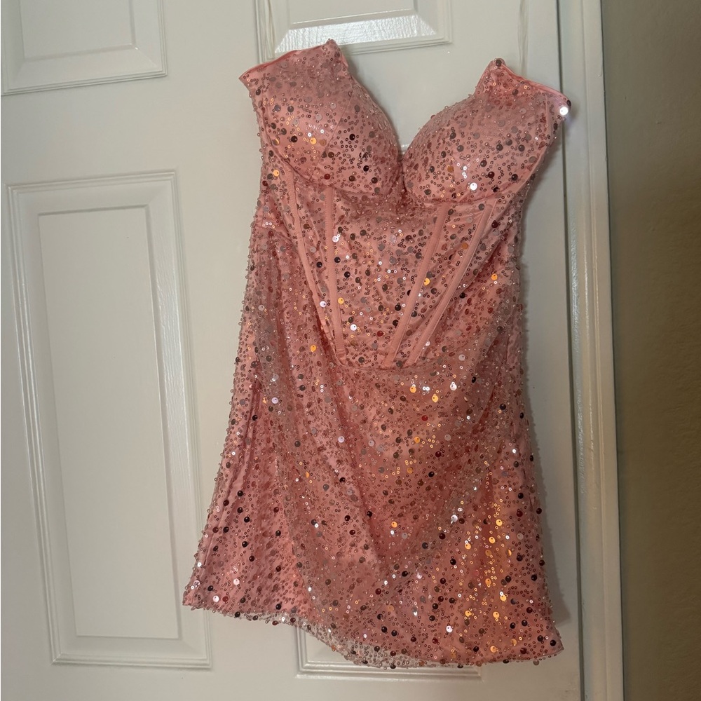 Pink sparklin short dress